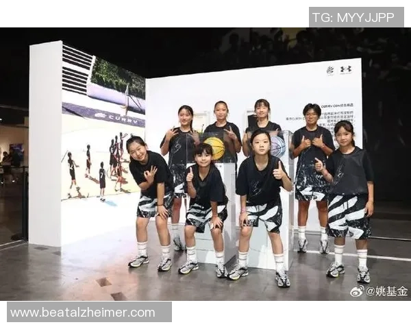 姚明热情招待库里共话篮球梦想与友谊展现体育精神的魅力与传承