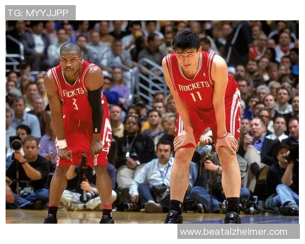 姚明的照相背后故事：从篮球场到镜头前的精彩瞬间与人生感悟